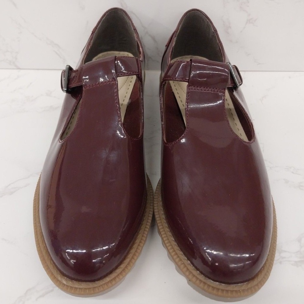 Clarks Burgundy T-Strap Mary-Jane flats - Picture 2 of 13